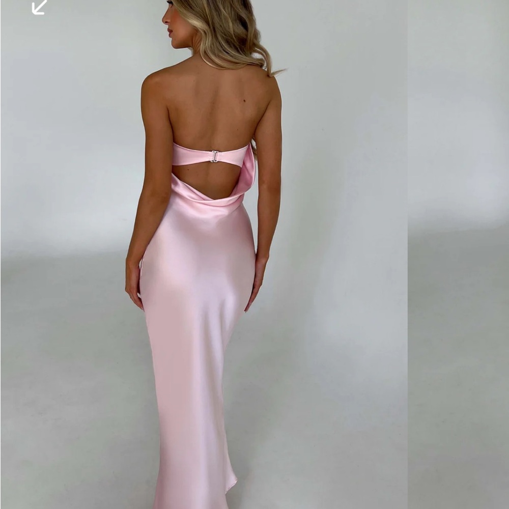 Worn Once Baby boo Elegant Pink Strapless Dress (Size XS)